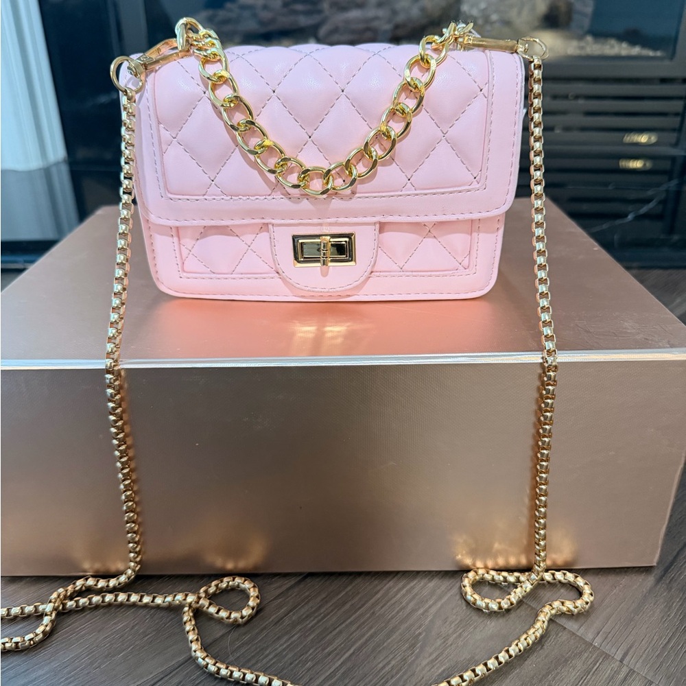 Quilted Pink Chain Shoulder Bag - Elegant Women's Crossbody